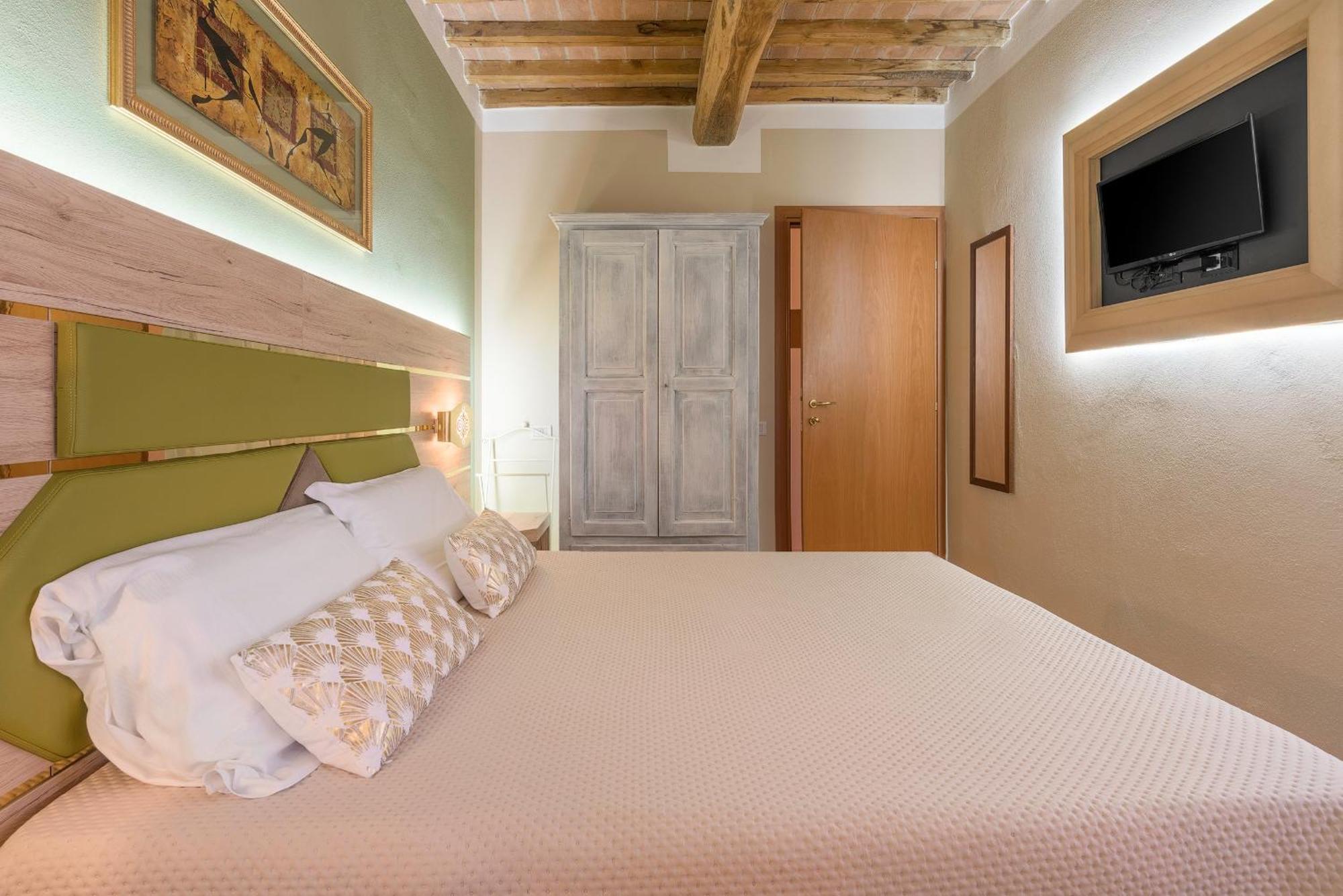 Podere Cortesi Agriturismo Molinaccio Santa Luce Luaran gambar