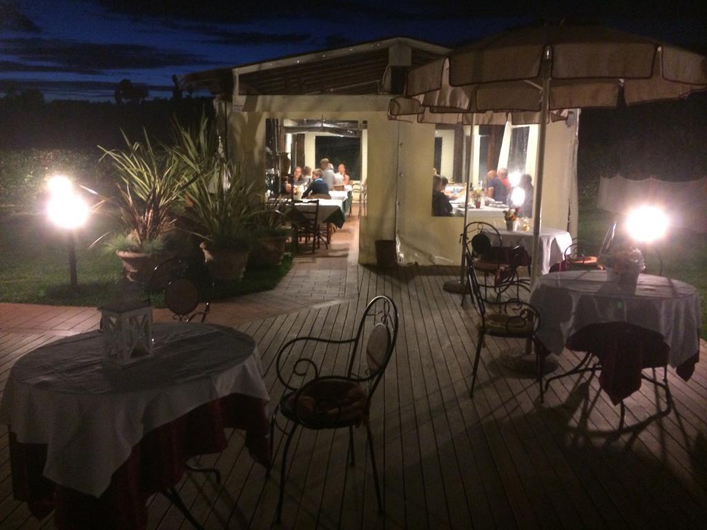 Podere Cortesi Agriturismo Molinaccio Santa Luce Luaran gambar