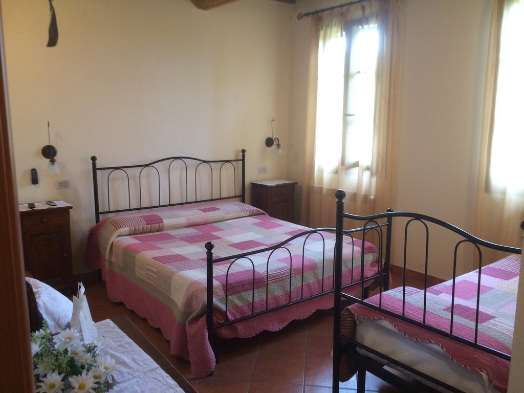 Podere Cortesi Agriturismo Molinaccio Santa Luce Luaran gambar